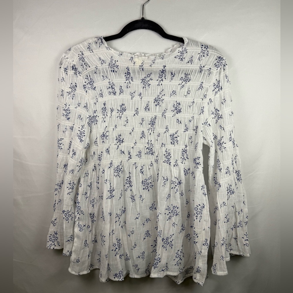 White and Blue Smocked Crew Neck Blouse - Picture 2 of 4